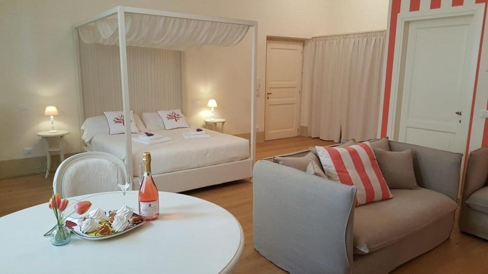 Rambaldi Apartments In Casa Nr 6 With Shared Terrace Bardolino Exterior foto