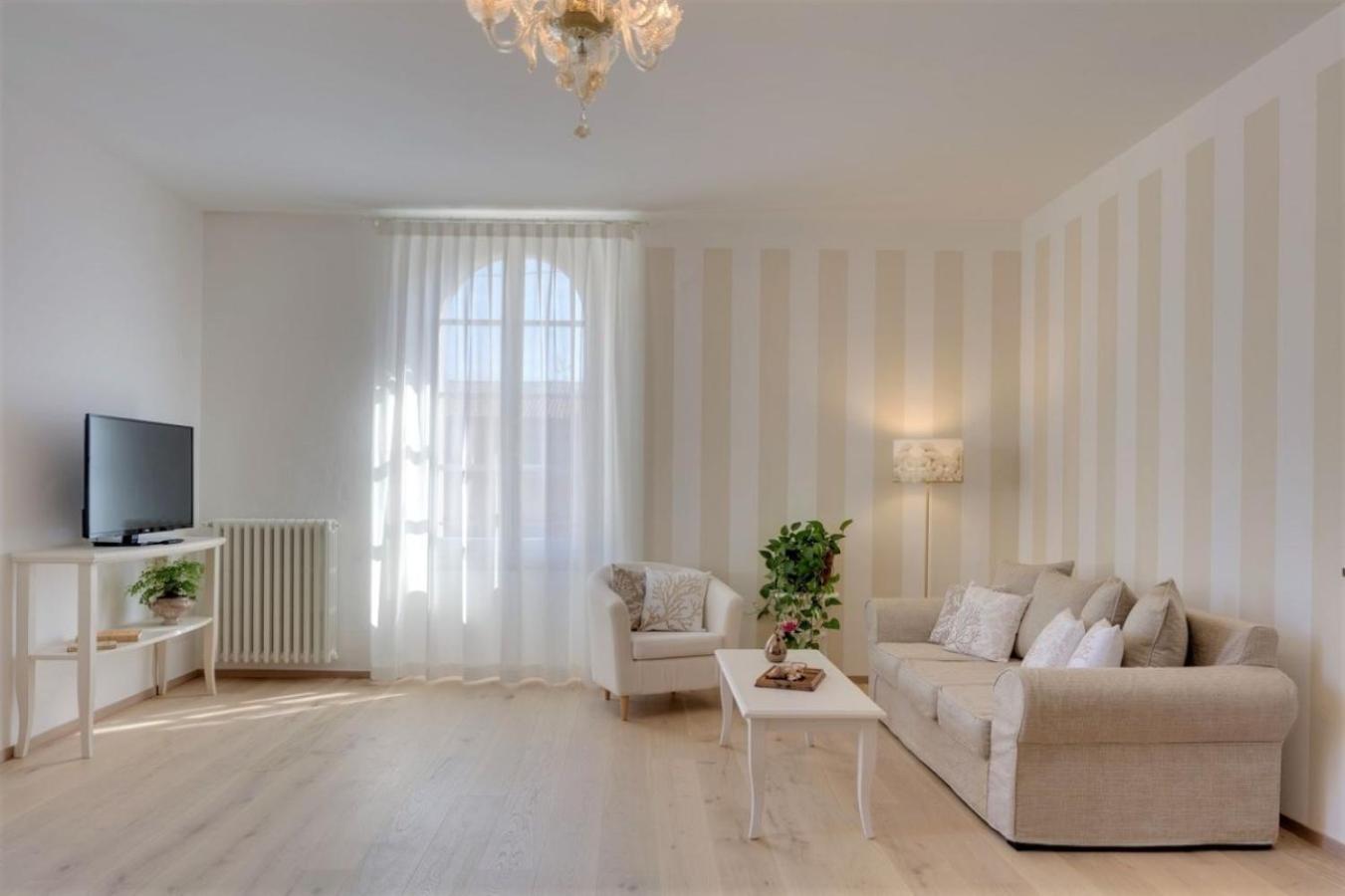 Rambaldi Apartments In Casa Nr 6 With Shared Terrace Bardolino Exterior foto